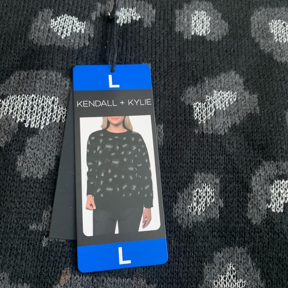 Kendall & Kylie | Animal Print Black Gray Sweater New With Tags NWT - Picture 11 of 11